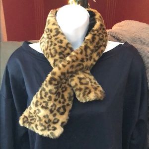 Soft Animal Print Faux Fur Neck Reversible Scarf